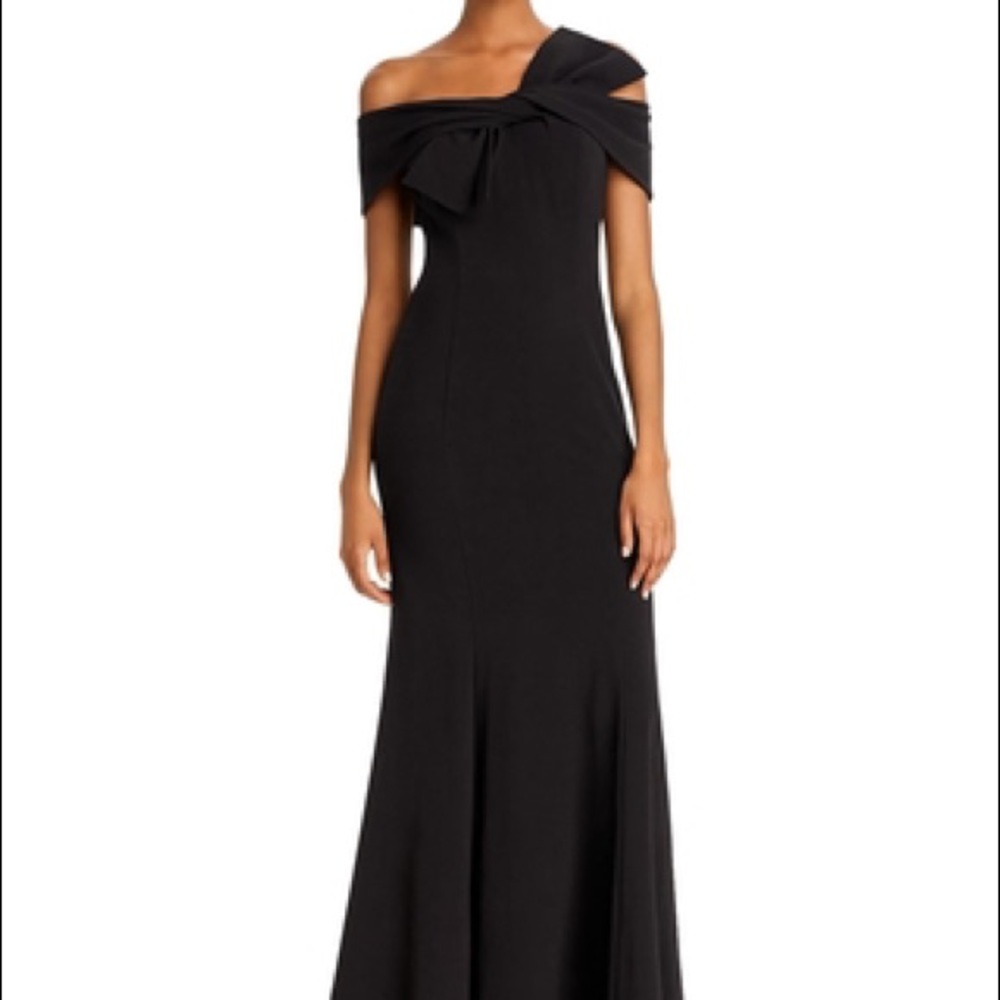 Eliza J Women’s Formal Dress Off-The-Shoulder